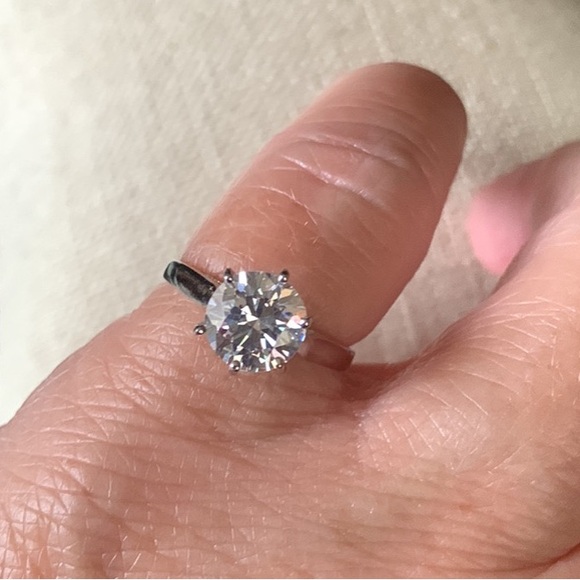 Engagement ring size 10 - Picture 3 of 3